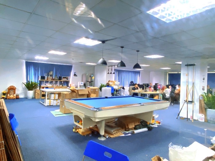 Bán nhà Đê La Thành Nhỏ - diện tích 301m2 12 tầng - Lô góc 3 mặt thoáng - giá 100 tỷ