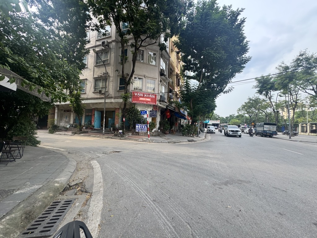 Bán nhà Bùi Huy Bích - diện tích 60m2 5 tầng - Cực hiếm - giá 29,8 tỷ