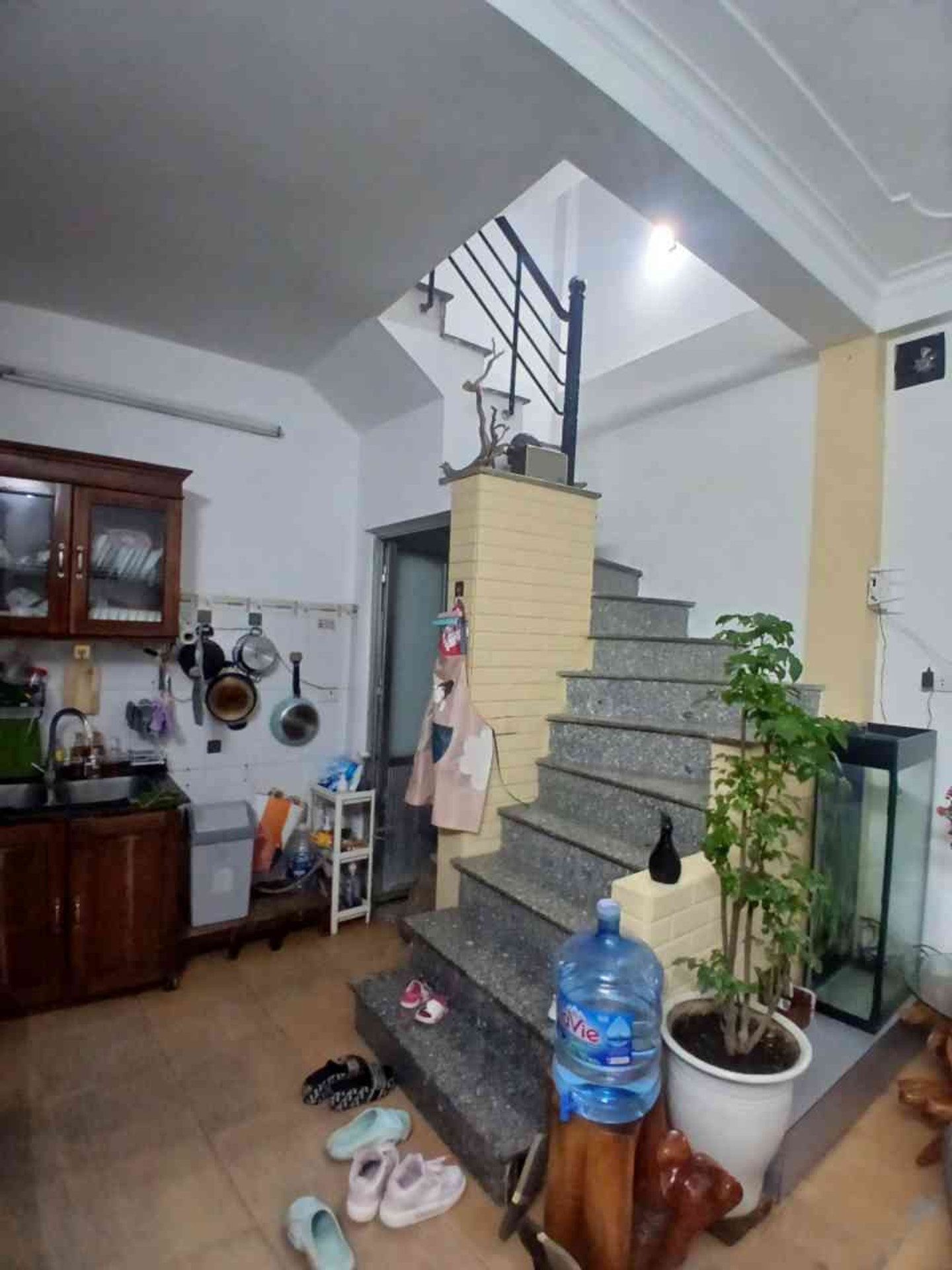 Bán nhà Vĩnh Hưng - diện tích 27m2 5 tầng - Nhà gần phố, tiện ích đủ đầy - giá 4 tỷ