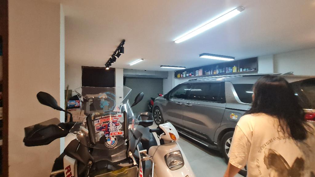 Bán nhà Chùa Láng - diện tích 122m2 5 tầng - Nhà mới xây, sân vườn - giá 41,5 tỷ