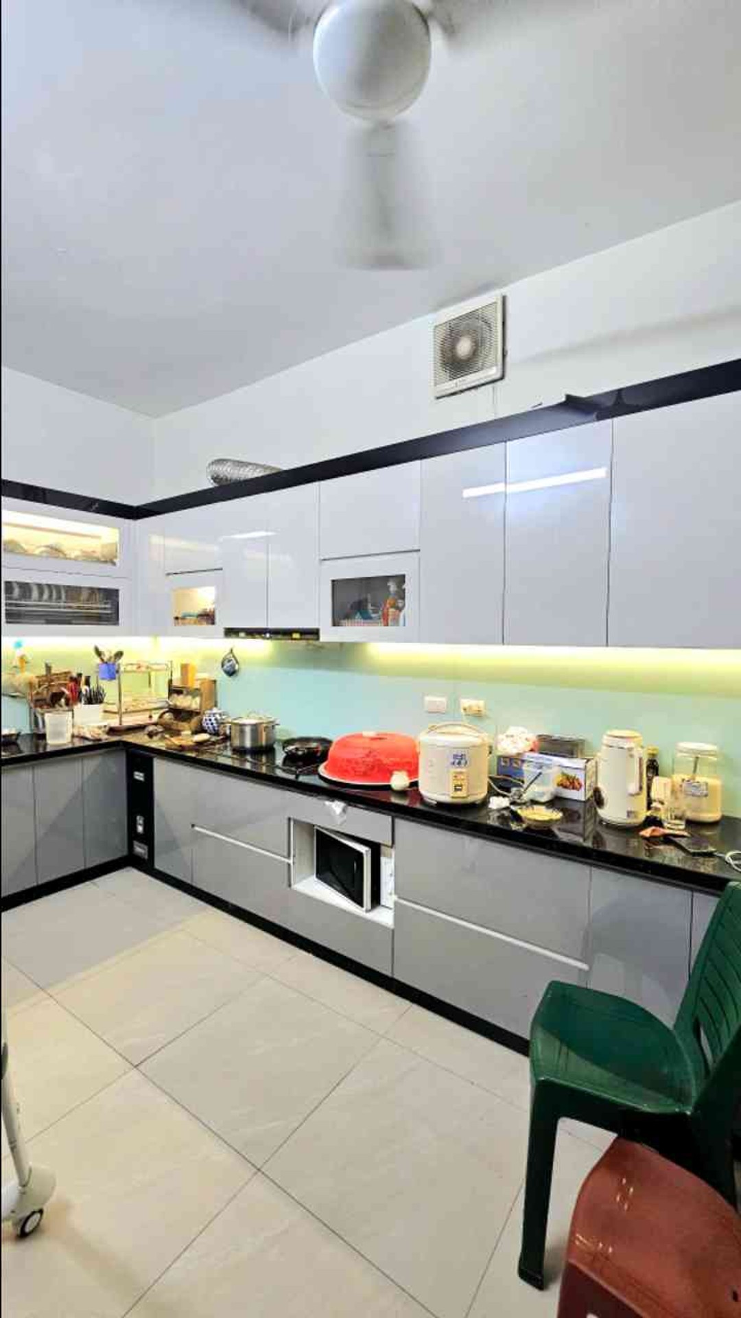 Bán nhà Dương Văn Bé - diện tích 64m2 4 tầng - ngõ ô tô nhỏ đỗ cửa - giá 16,8 tỷ