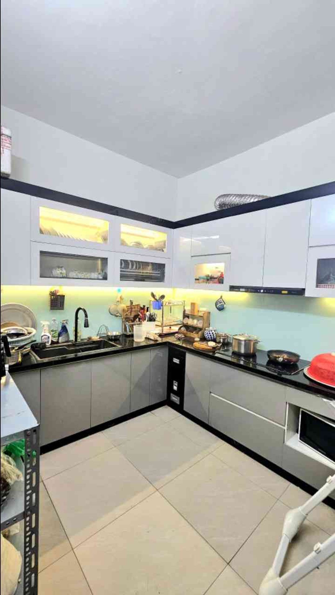 Bán nhà Dương Văn Bé - diện tích 64m2 4 tầng - ngõ ô tô nhỏ đỗ cửa - giá 16,8 tỷ