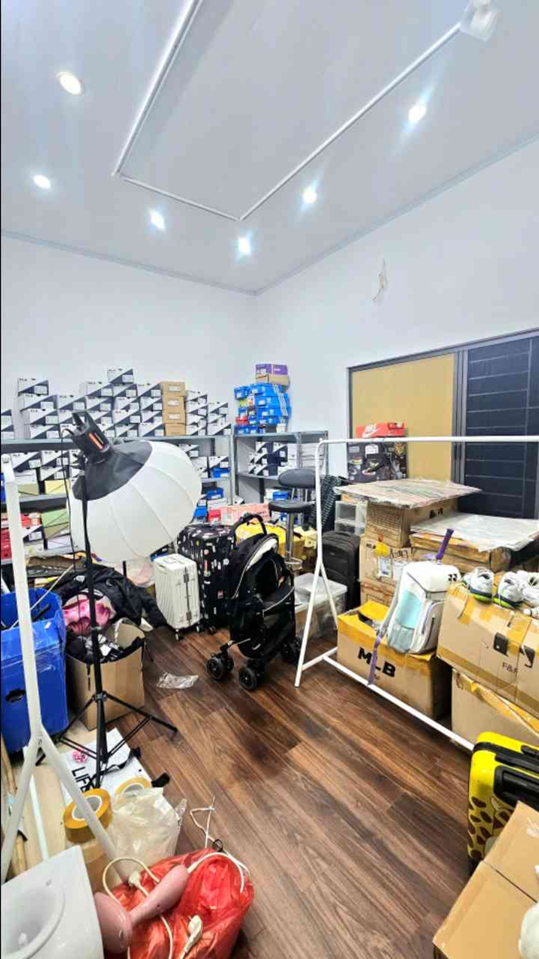 Bán nhà Dương Văn Bé - diện tích 64m2 4 tầng - ngõ ô tô nhỏ đỗ cửa - giá 16,8 tỷ