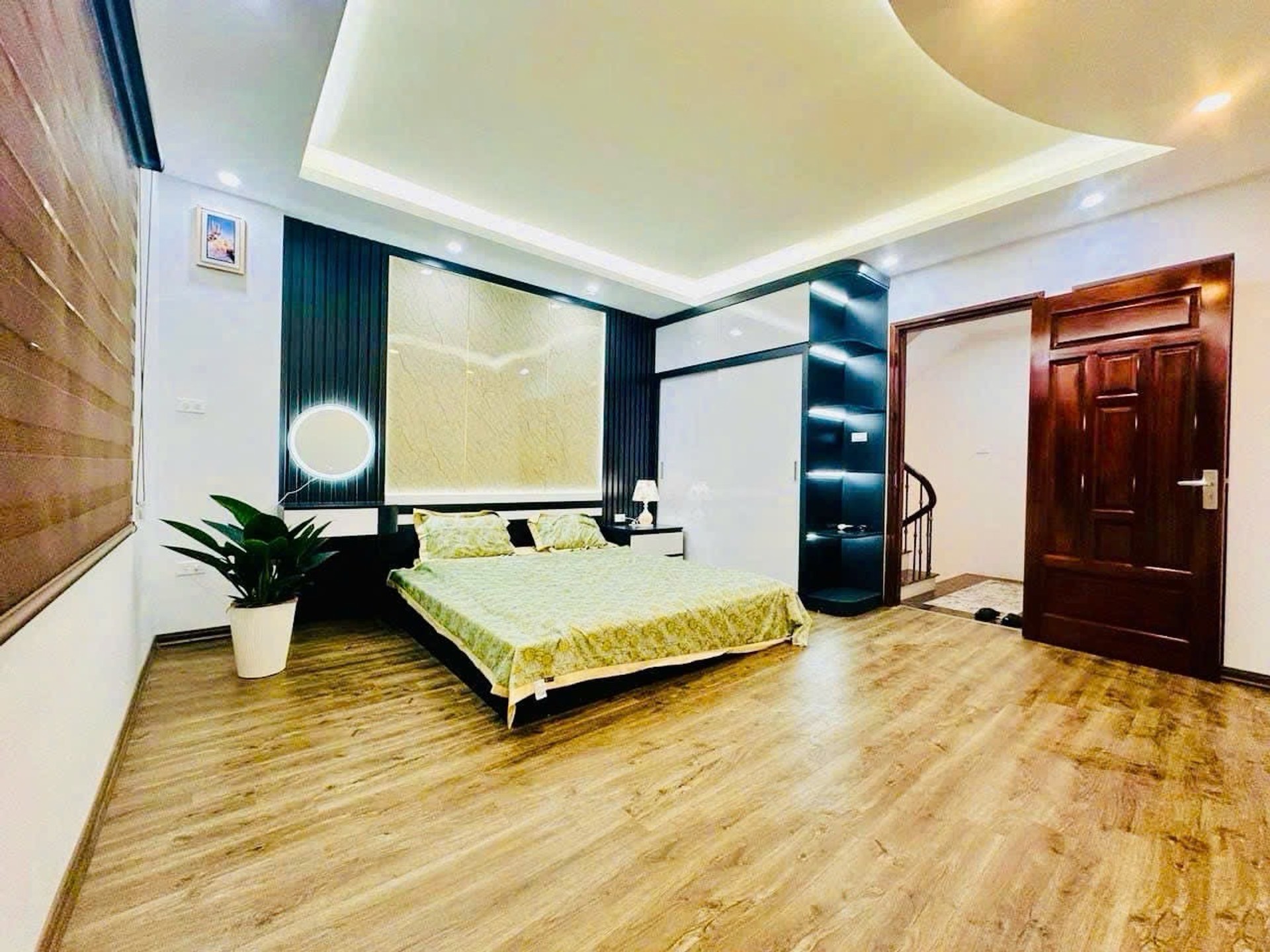 Bán nhà Kim Ngưu - diện tích 31m2 5 tầng - Ngõ ba gác thông, kinh doanh nhỏ - giá 9,8 tỷ