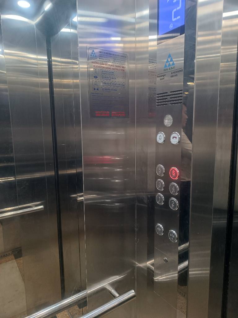 Bán nhà Nguyễn Thị Định - diện tích 79m2 6 tầng - Ô TÔ TRÁNH - giá 30,5 tỷ