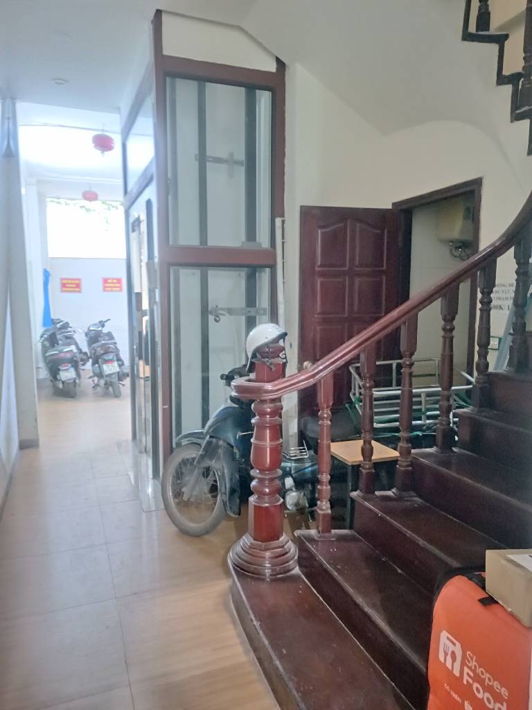 Bán nhà Nguyễn Thị Định - diện tích 79m2 6 tầng - Ô TÔ TRÁNH - giá 30,5 tỷ