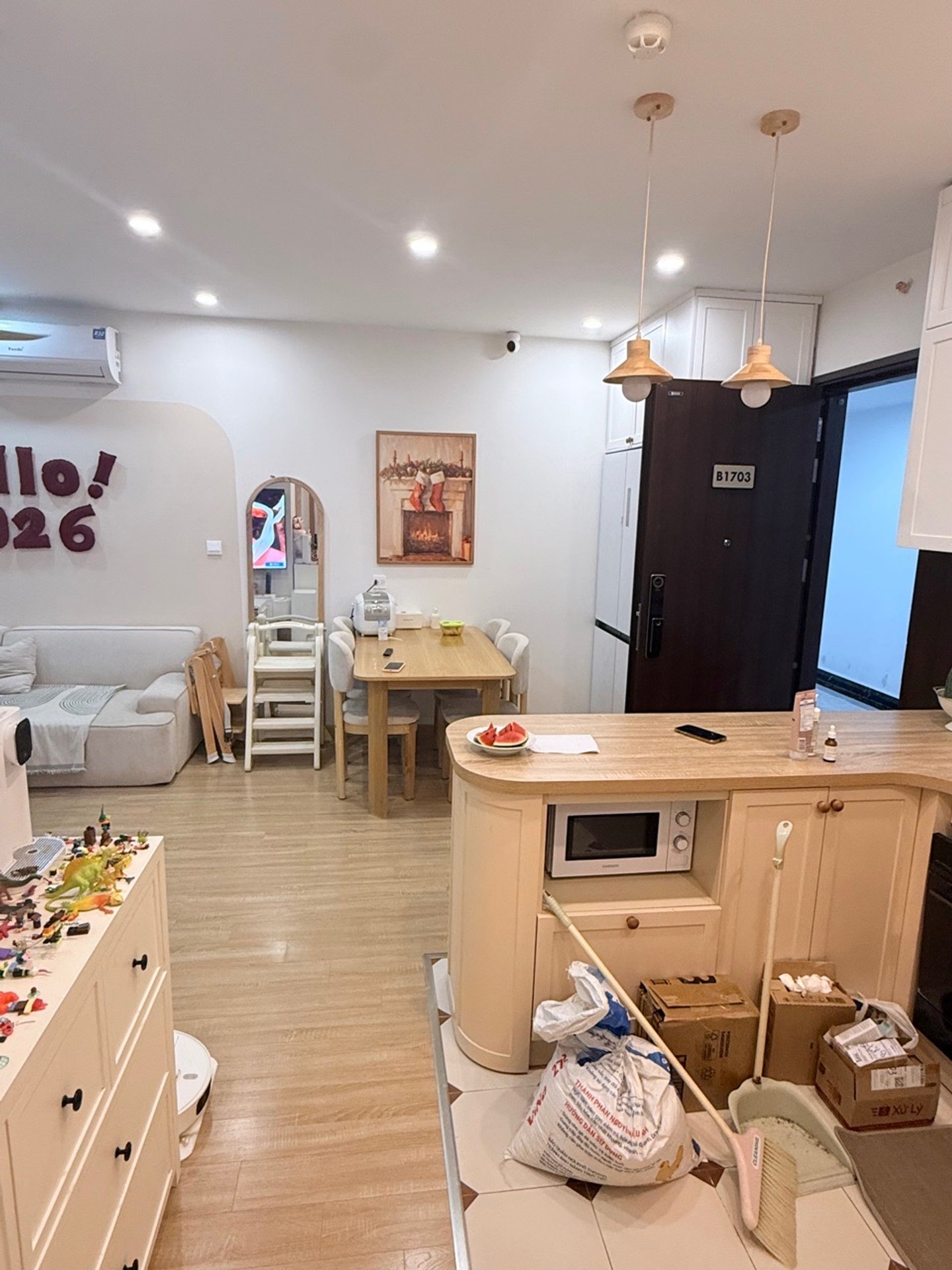 Bán nhà Hoàng Mai - diện tích 69m2 27 tầng - Nhà đẹp ở luôn - giá 5,3 tỷ