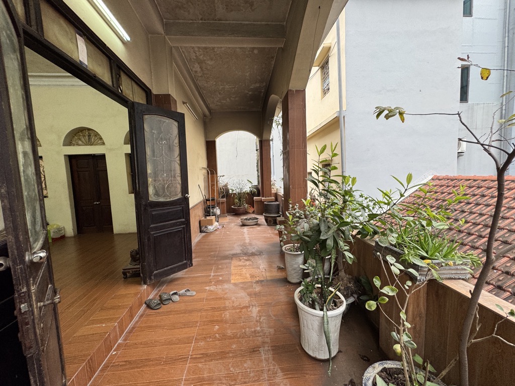 Bán nhà Xã Đàn - diện tích 80m2 3 tầng - Hẻm xe máy - giá 25 tỷ