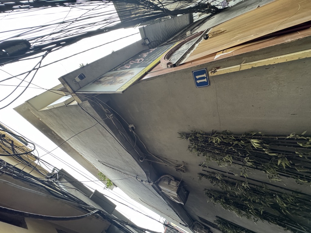 Bán nhà Xã Đàn - diện tích 80m2 3 tầng - Hẻm xe máy - giá 25 tỷ