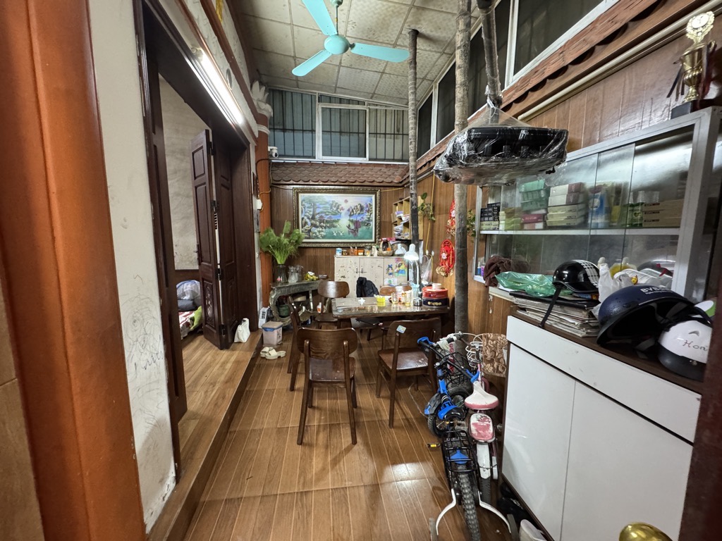 Bán nhà Xã Đàn - diện tích 80m2 3 tầng - Hẻm xe máy - giá 25 tỷ