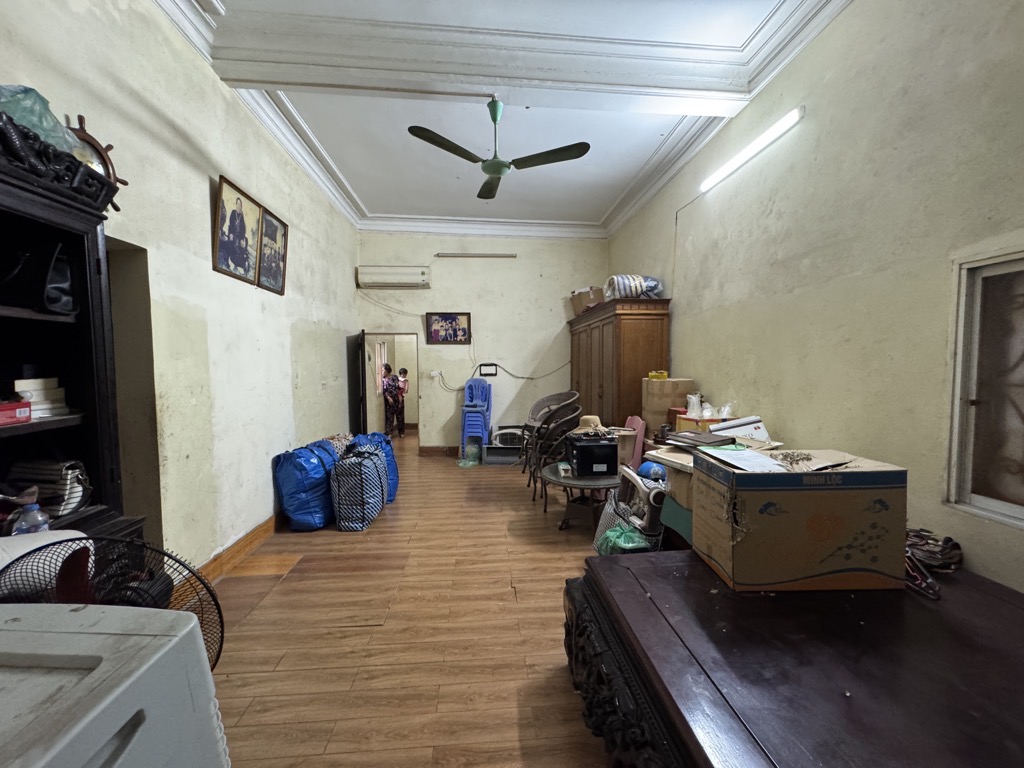 Bán nhà Xã Đàn - diện tích 80m2 3 tầng - Hẻm xe máy - giá 25 tỷ