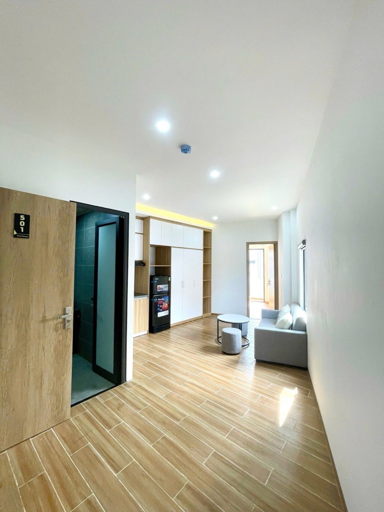 Bán nhà Hoàng Mai - diện tích 80m2 7 tầng - Mặt phố kinh doanh - giá 20 tỷ