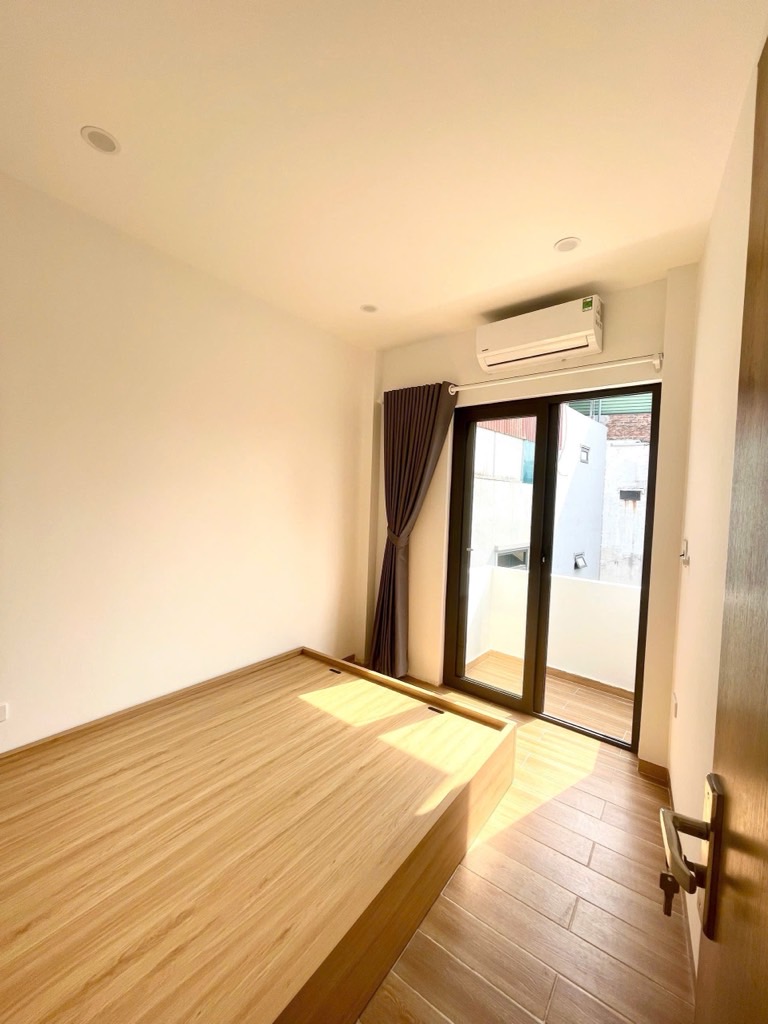 Bán nhà Hoàng Mai - diện tích 80m2 7 tầng - Mặt phố kinh doanh - giá 20 tỷ