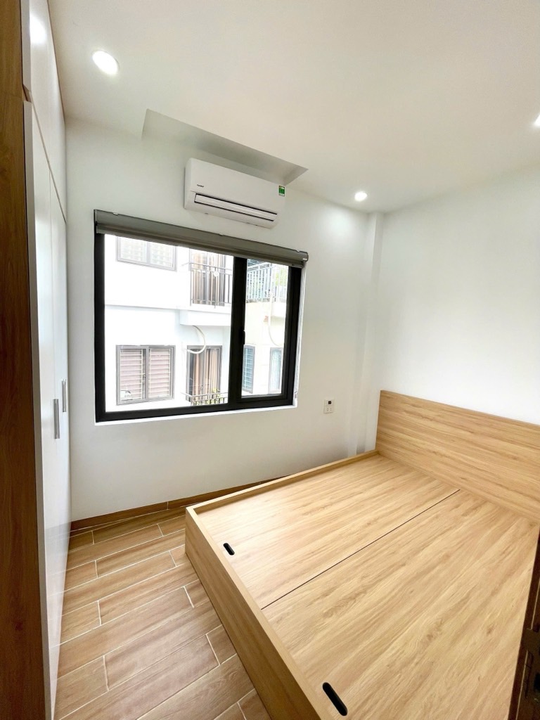 Bán nhà Hoàng Mai - diện tích 80m2 7 tầng - Mặt phố kinh doanh - giá 20 tỷ