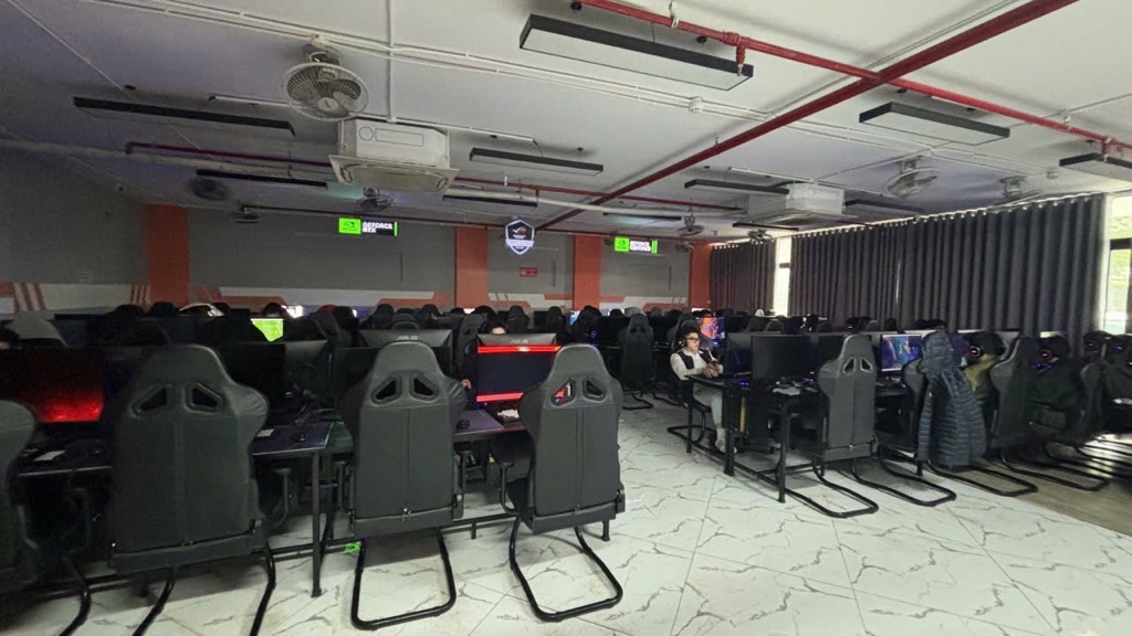 Bán nhà Kim Giang - diện tích 191m2 9 tầng - Ô TÔ VÀO NHÀ - giá 73 tỷ