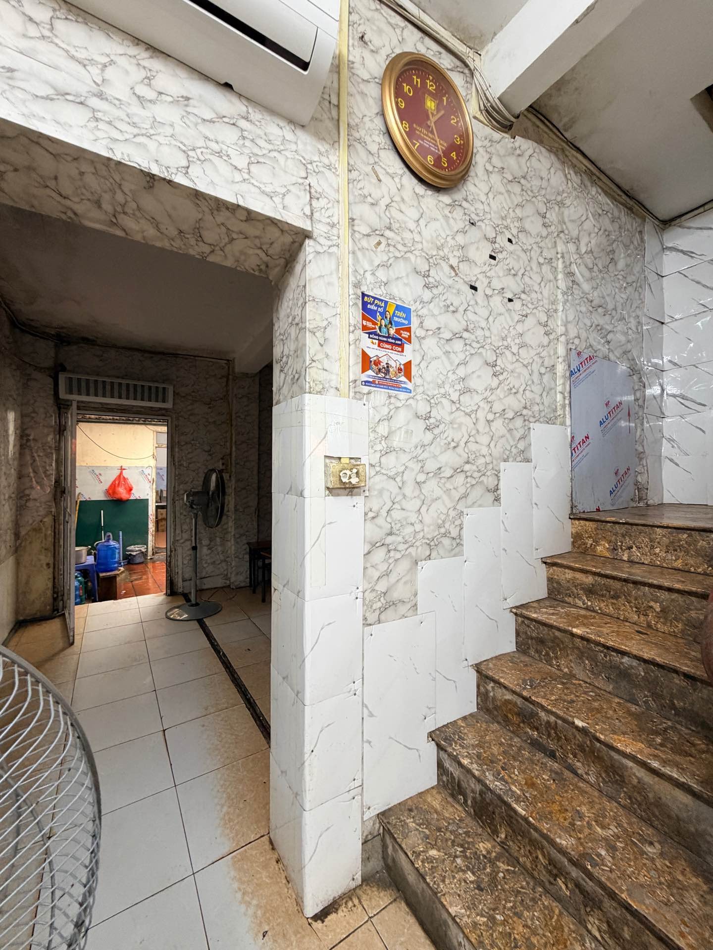 Bán nhà Lò Đúc - diện tích 106.5m2 2 tầng - Nhà cũ cho thuê 50 triệu/tháng - giá 93,8 tỷ