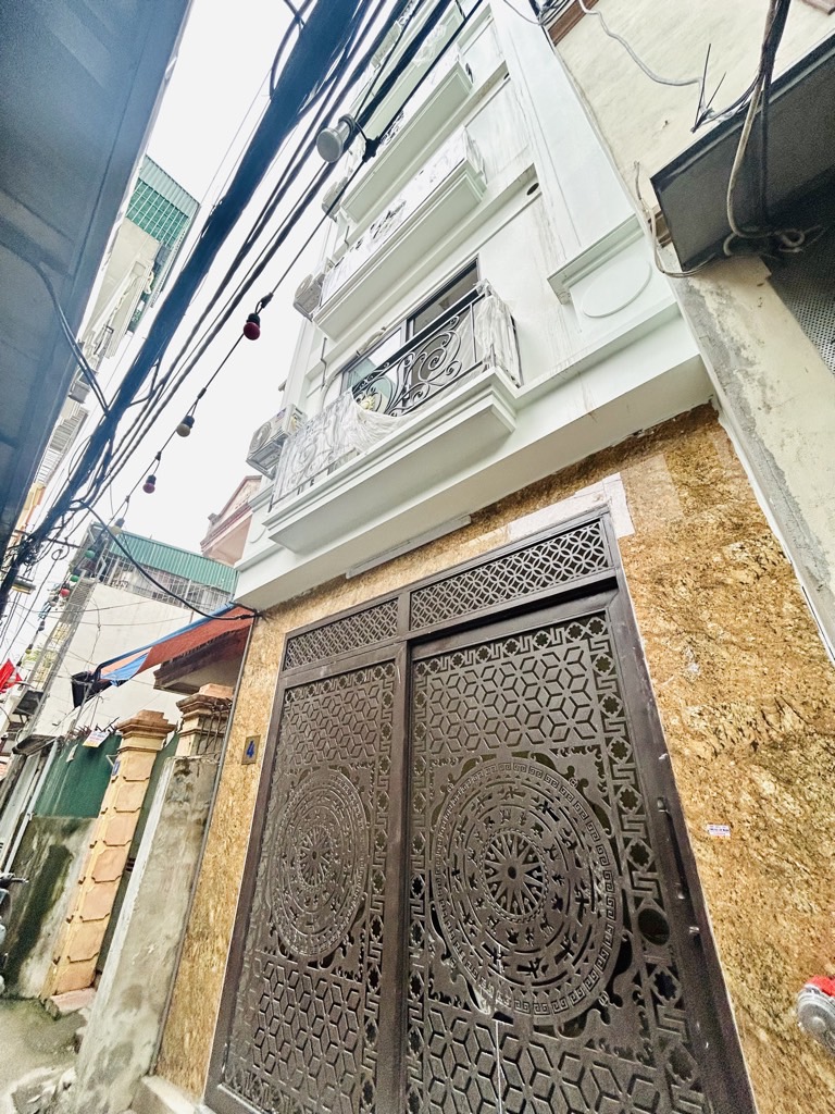 Bán nhà Lĩnh Nam - diện tích 60m2 6 tầng - Thang máy - giá 14,6 tỷ