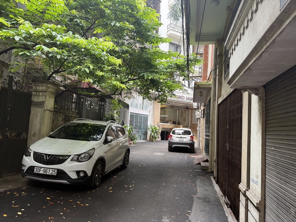 Bán nhà Trần Duy Hưng - diện tích 65m2 7 tầng - Ô TÔ - giá 31,9 tỷ