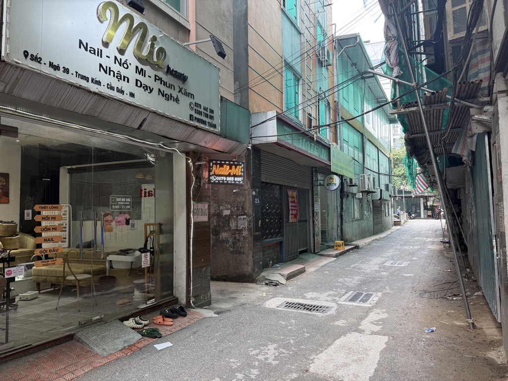 Bán nhà Trần Duy Hưng - diện tích 65m2 7 tầng - Ô TÔ - giá 31,9 tỷ