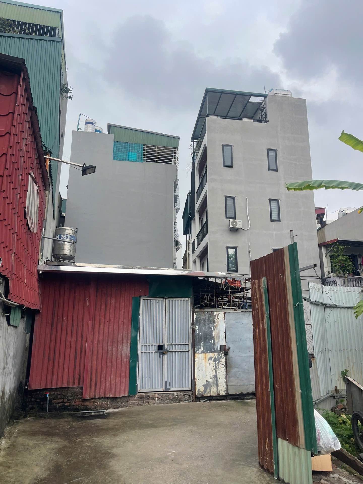 Bán nhà Đê Nguyễn Khoái - diện tích 51m2 1 tầng - Lô góc - giá 2,35 tỷ