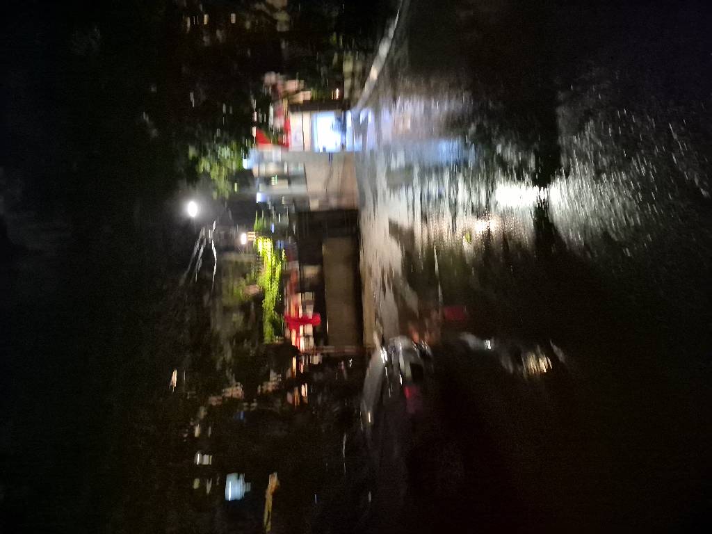 Bán nhà Tô Ngọc Vân - diện tích 229m2 3 tầng - Lô góc 2 mặt thoáng - giá 80 tỷ