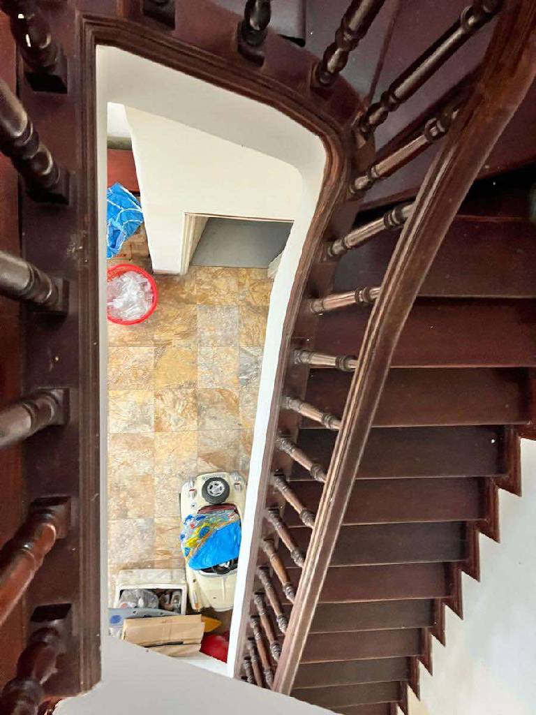 Bán nhà Tô Ngọc Vân - diện tích 229m2 3 tầng - Lô góc 2 mặt thoáng - giá 80 tỷ