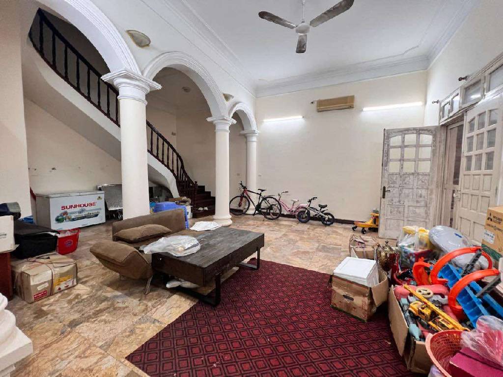 Bán nhà Tô Ngọc Vân - diện tích 229m2 3 tầng - Lô góc 2 mặt thoáng - giá 80 tỷ