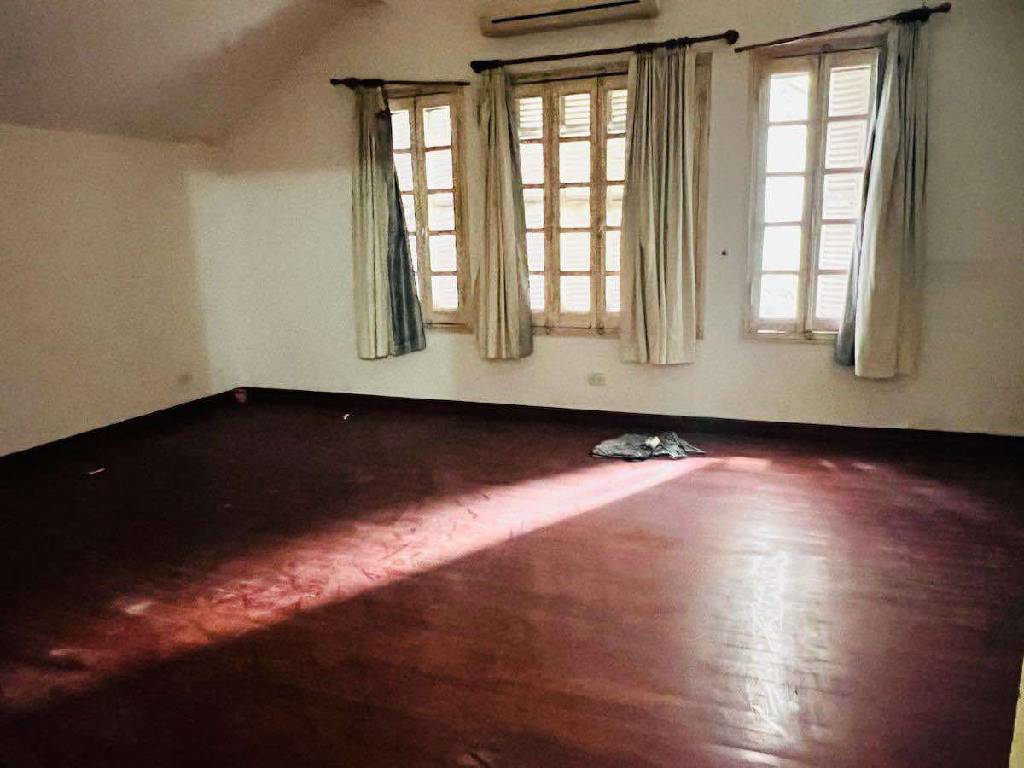 Bán nhà Tô Ngọc Vân - diện tích 229m2 3 tầng - Lô góc 2 mặt thoáng - giá 80 tỷ