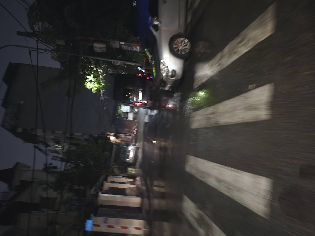 Bán nhà Tô Ngọc Vân - diện tích 229m2 3 tầng - Lô góc 2 mặt thoáng - giá 80 tỷ