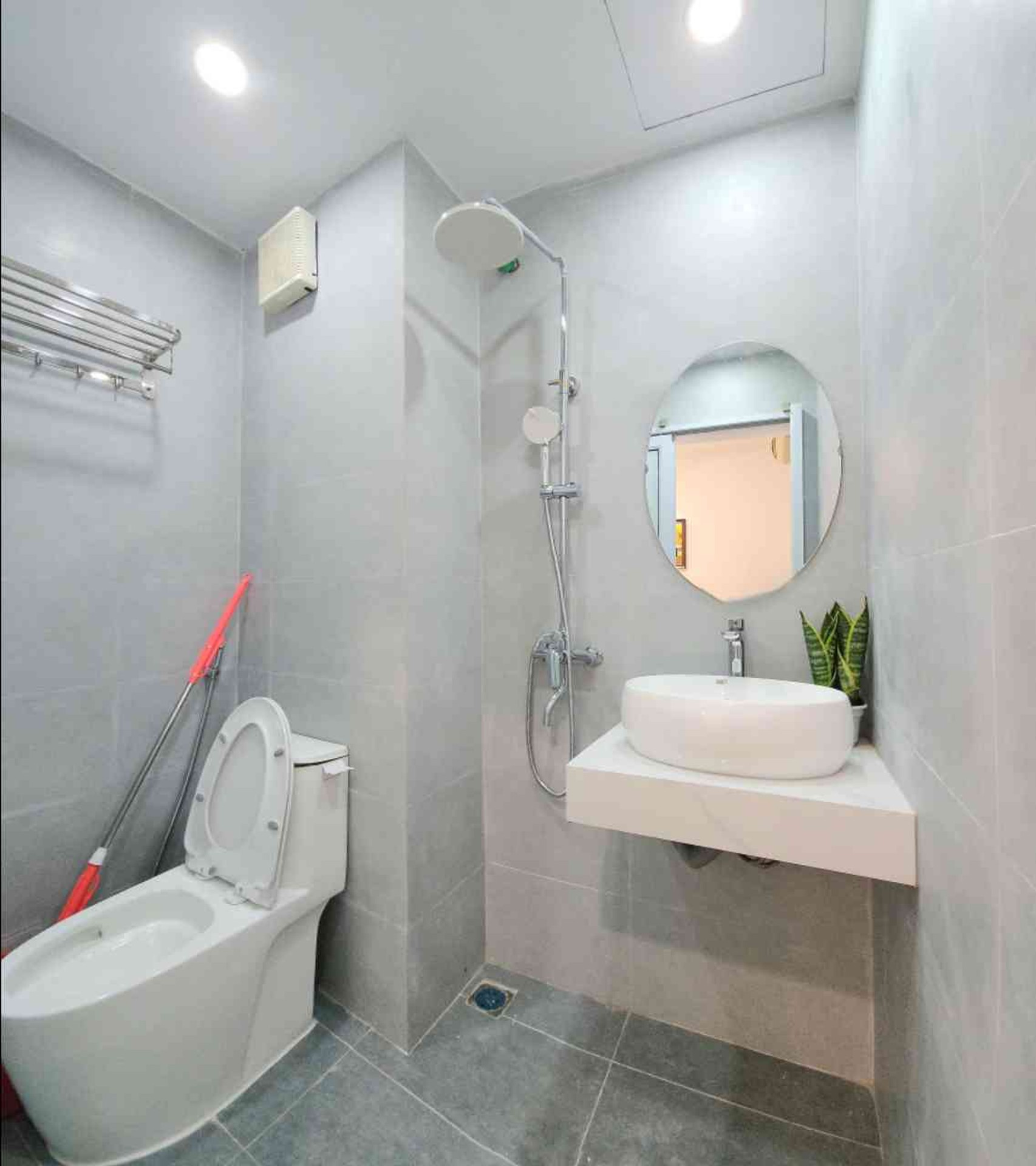 Bán nhà Tạ Quang Bửu - diện tích 50m2 1 tầng - Căn hộ CC mặt phố - giá 6,2 tỷ