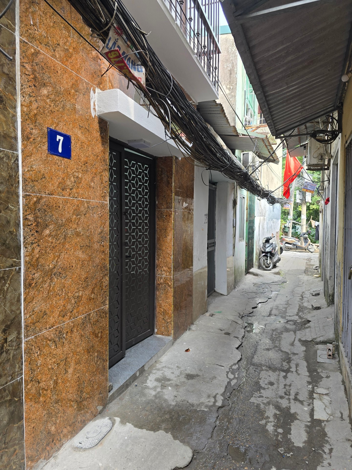 Bán nhà Lĩnh Nam - diện tích 44m2 2 tầng - gần ô tô - giá 3,4 tỷ