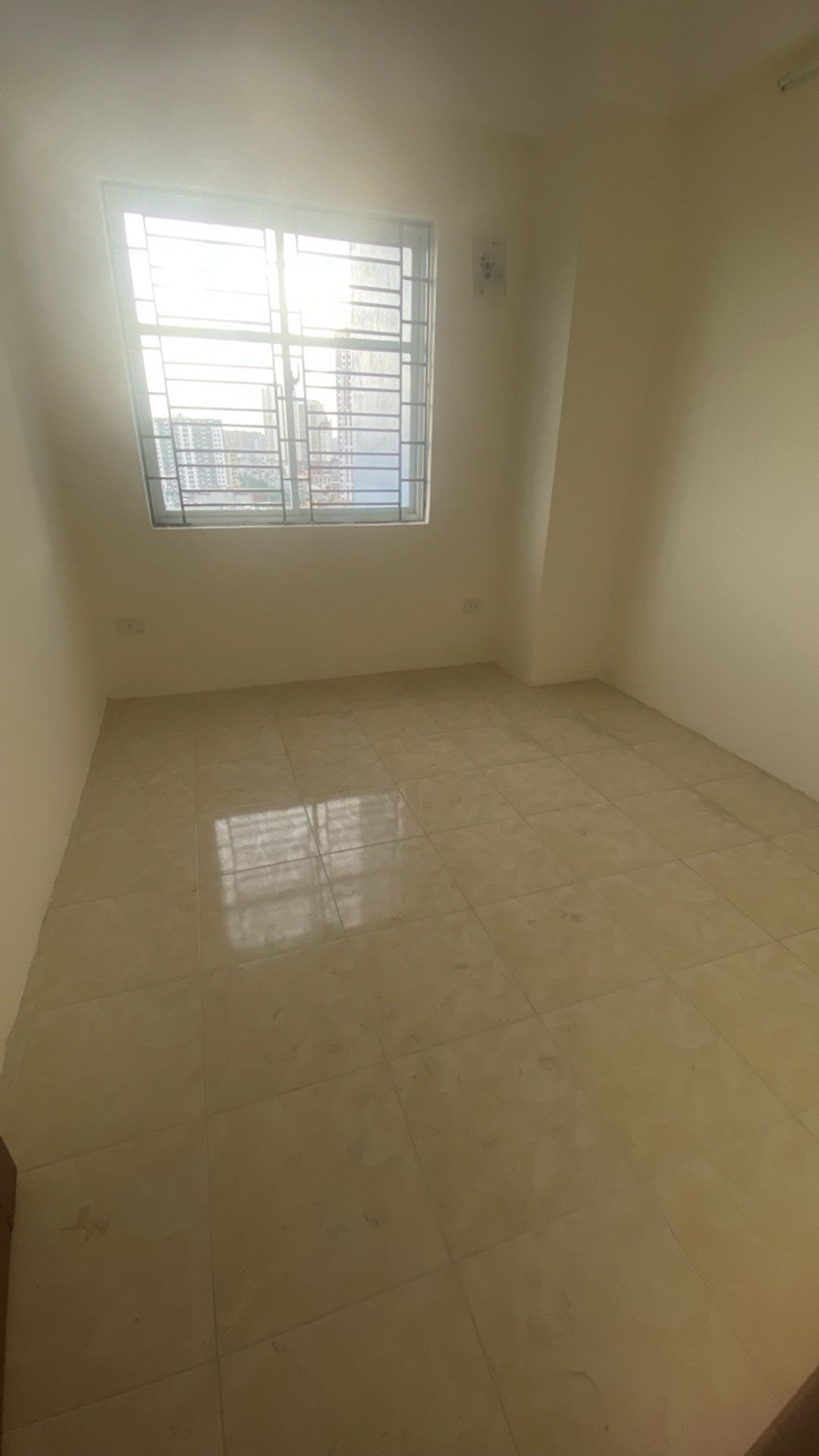 Bán nhà Đền Lừ 3 - diện tích 50m2 16 tầng - CĂN HỘ 2 NGỦ MỚI KOONG - giá 4,08 tỷ