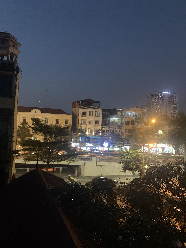 Bán nhà Tây Sơn - diện tích 100m2 2 tầng - Mặt phố kinh doanh sầm uất - giá 29,9 tỷ