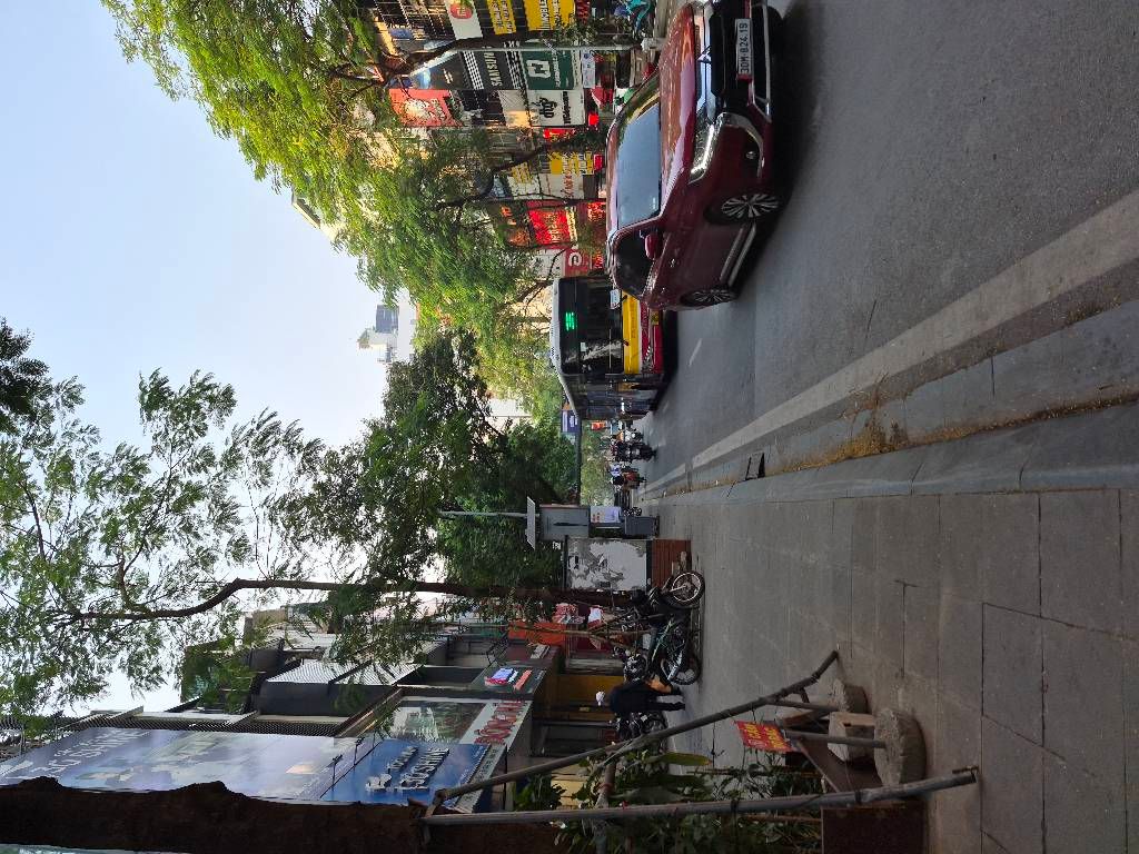 Bán nhà Thái Hà - diện tích 203m2 6 tầng - Mặt phố kinh doanh sầm uất - giá 195 tỷ