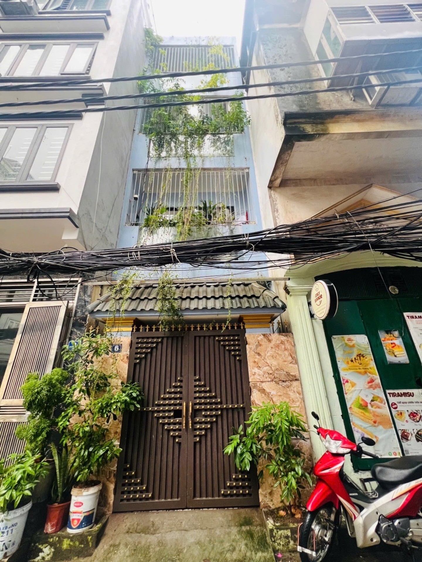 Bán nhà Hai Bà Trưng - diện tích 43m2 4 tầng - Ô TÔ ĐỖ CỬA - giá 13,5 tỷ