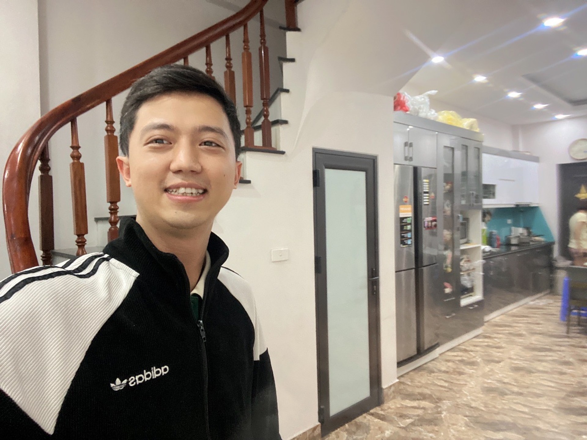 Bán nhà Hai Bà Trưng - diện tích 43m2 4 tầng - Ô TÔ ĐỖ CỬA - giá 13,5 tỷ