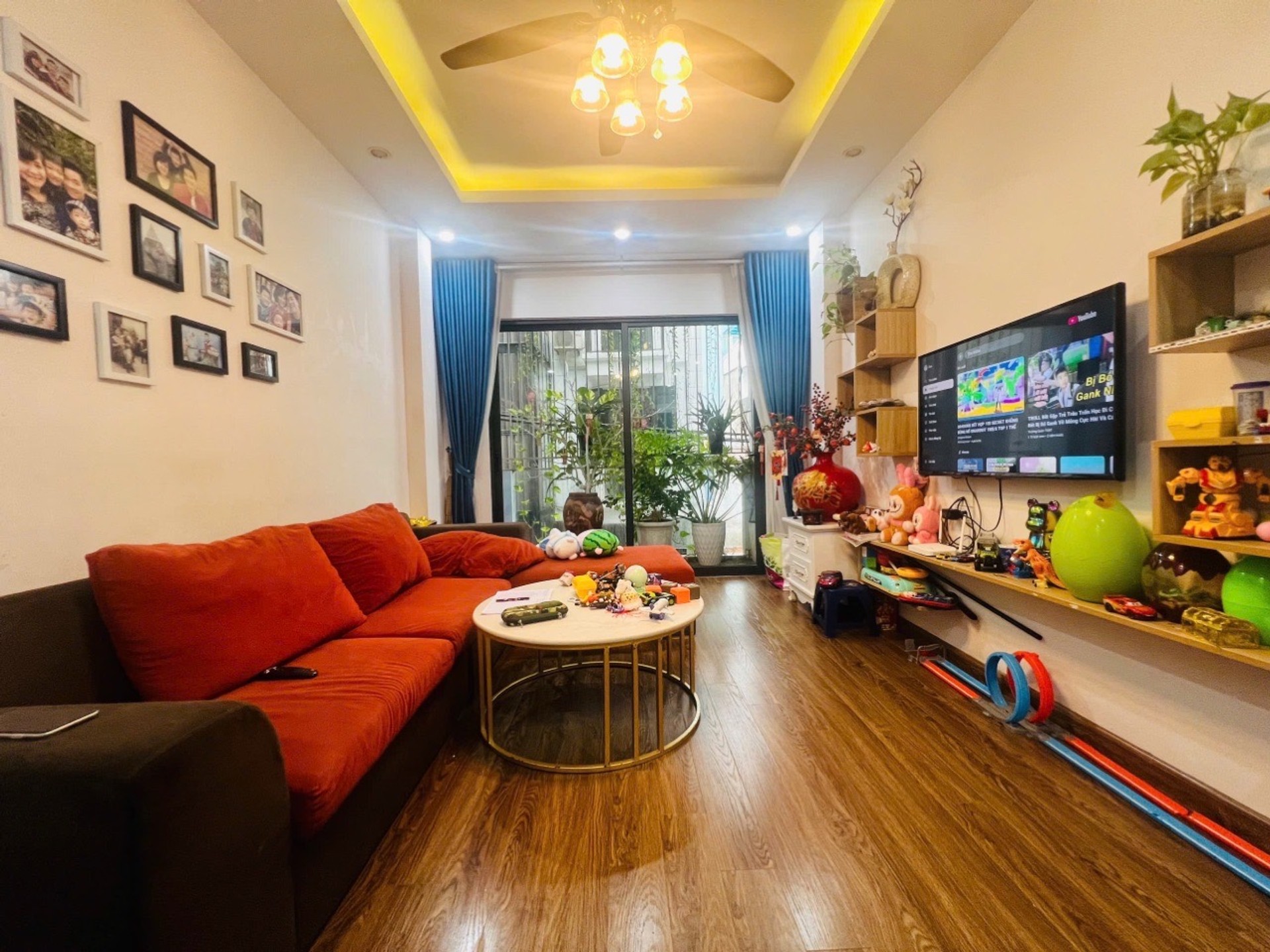 Bán nhà Hai Bà Trưng - diện tích 43m2 4 tầng - Ô TÔ ĐỖ CỬA - giá 13,5 tỷ