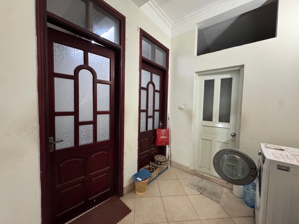 Bán nhà Đê La Thành Nhỏ - diện tích 67.6m2 7 tầng - Kinh doanh đỉnh - giá 39 tỷ