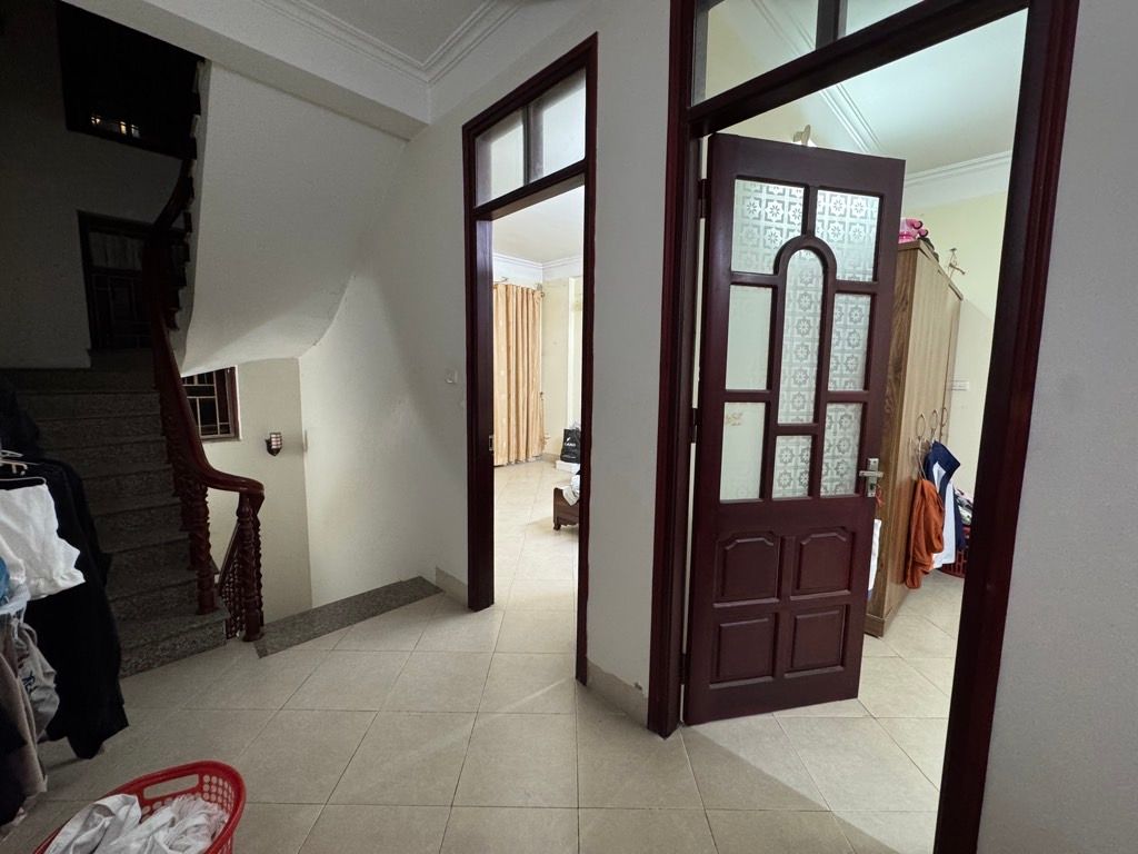 Bán nhà Đê La Thành Nhỏ - diện tích 67.6m2 7 tầng - Kinh doanh đỉnh - giá 39 tỷ