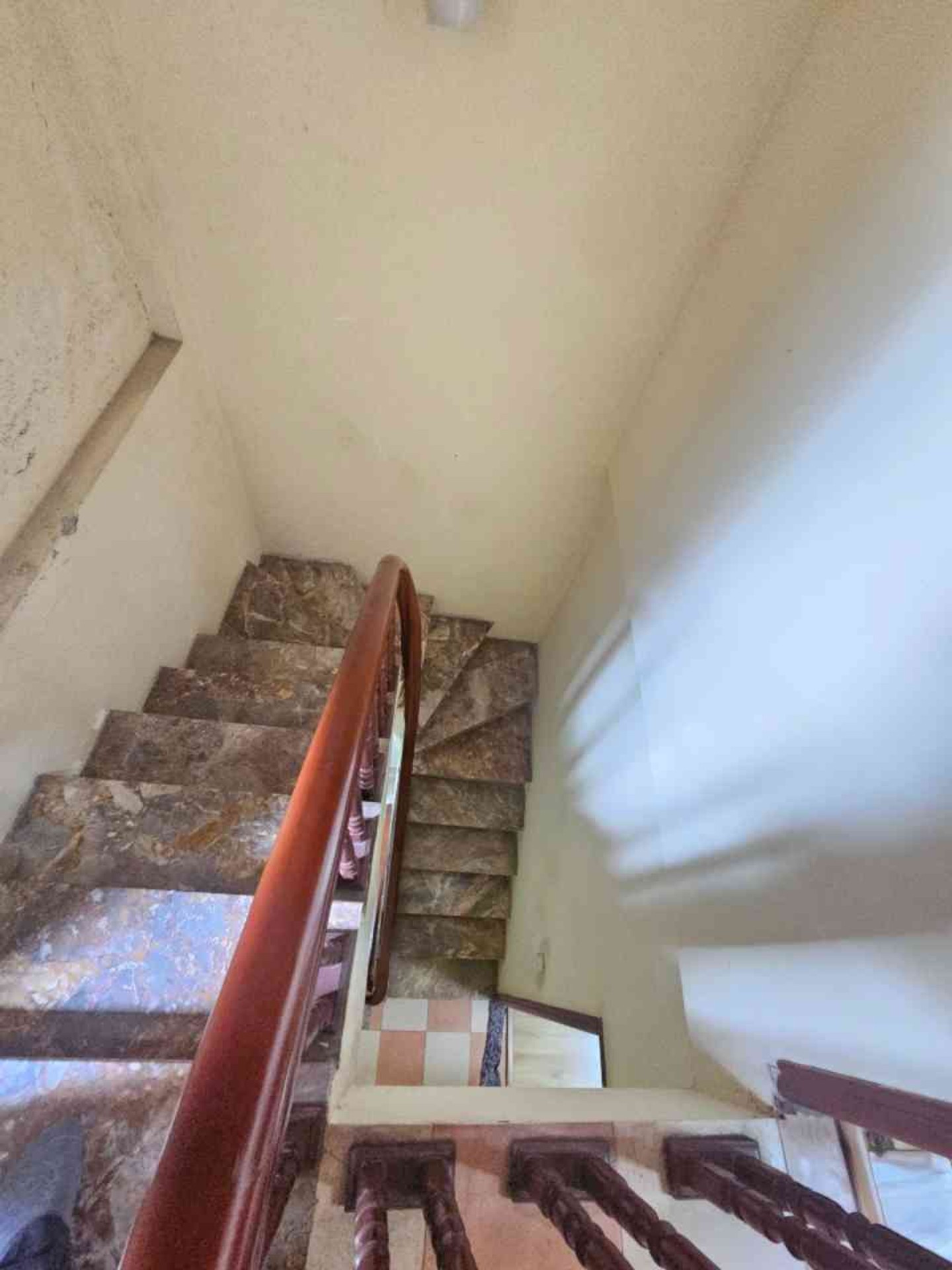 Bán nhà Mai Động - diện tích 32m2 3 tầng - ô tô đỗ cửa - giá 9,5 tỷ