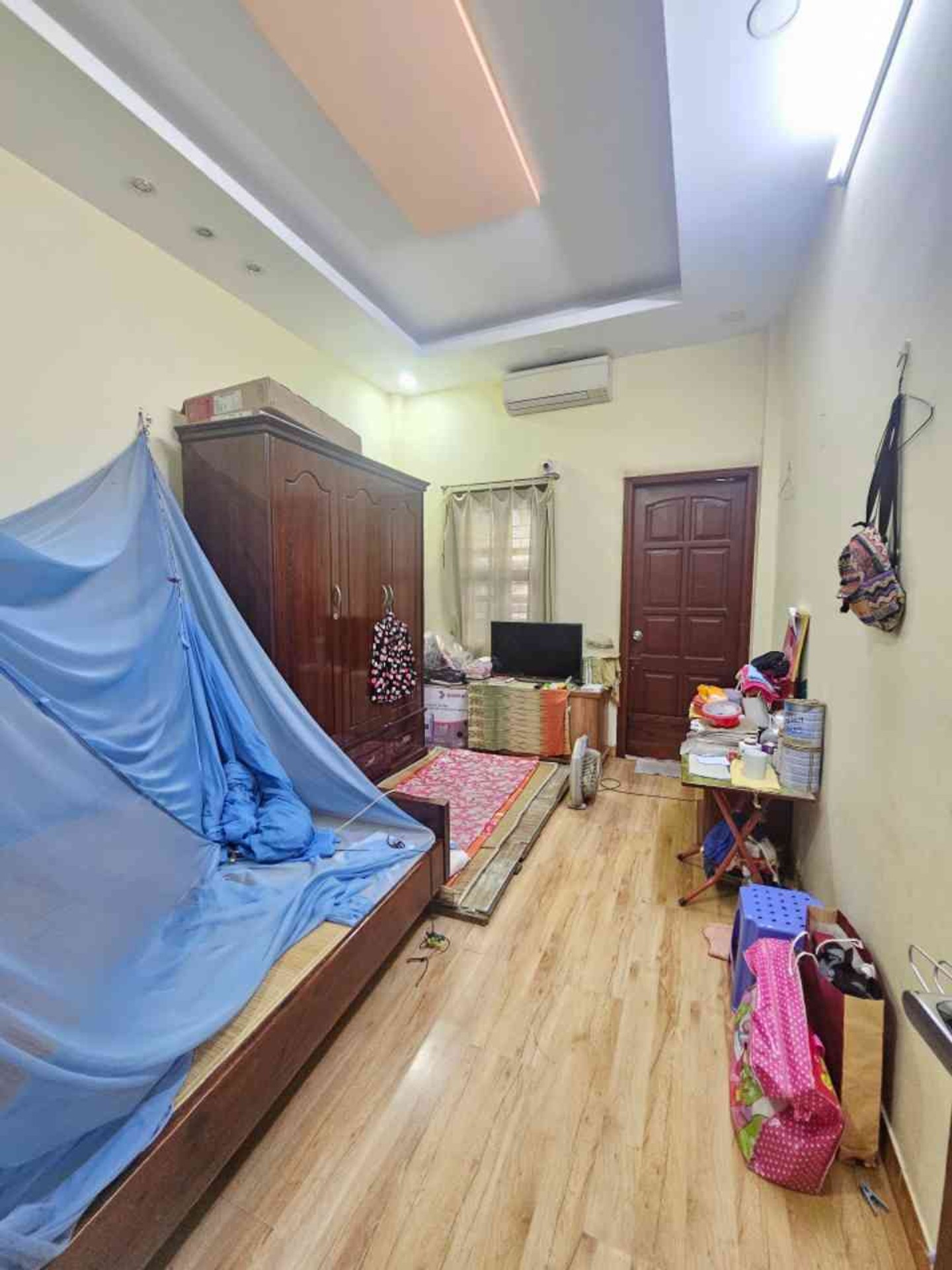 Bán nhà Mai Động - diện tích 32m2 3 tầng - ô tô đỗ cửa - giá 9,5 tỷ