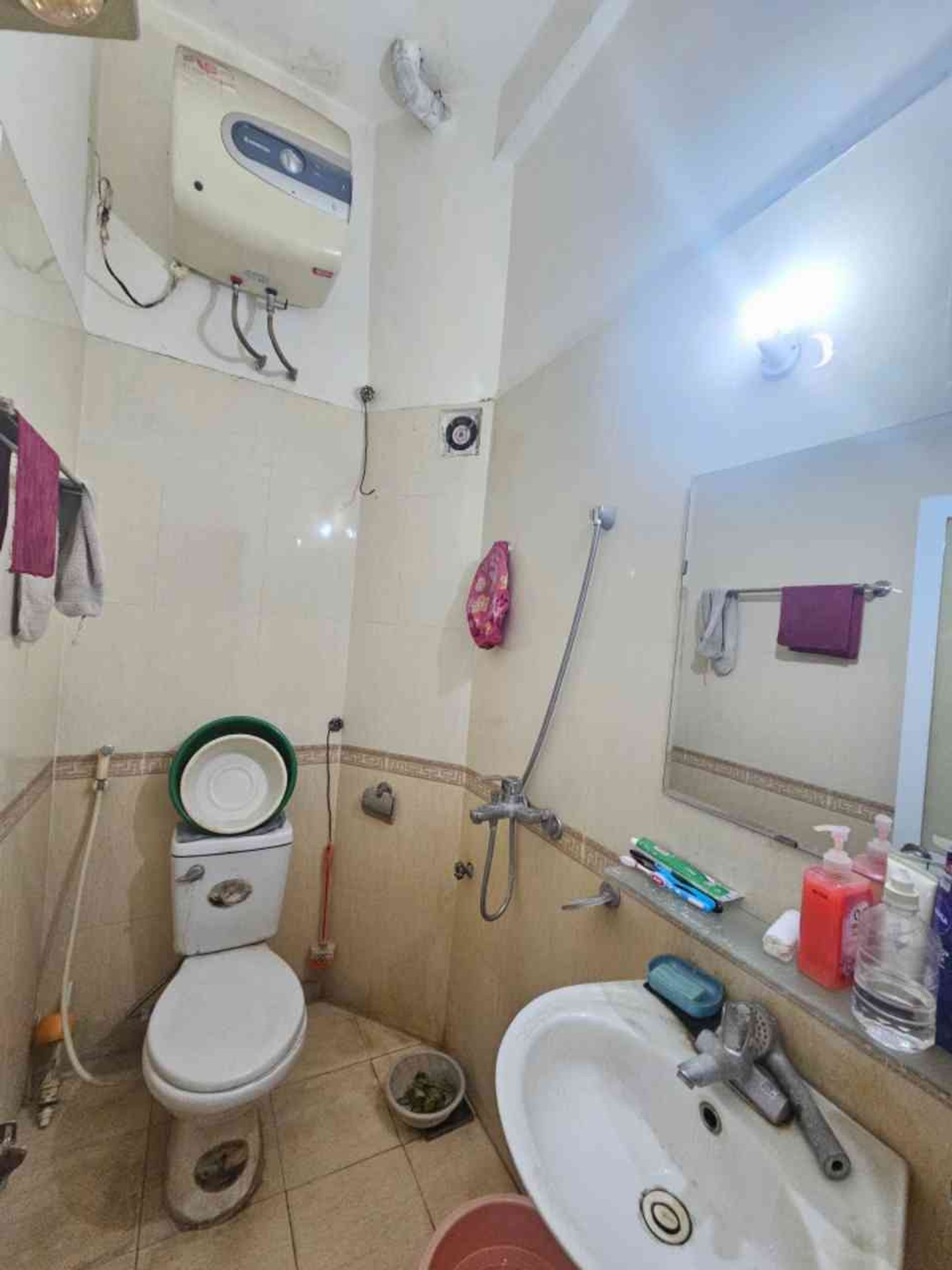 Bán nhà Mai Động - diện tích 32m2 3 tầng - ô tô đỗ cửa - giá 9,5 tỷ