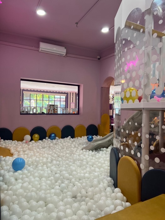 Bán nhà Quán Sứ - diện tích 104m2 1 tầng - Lô góc 3 thoáng - giá 85 tỷ