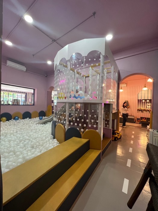 Bán nhà Quán Sứ - diện tích 104m2 1 tầng - Lô góc 3 thoáng - giá 85 tỷ