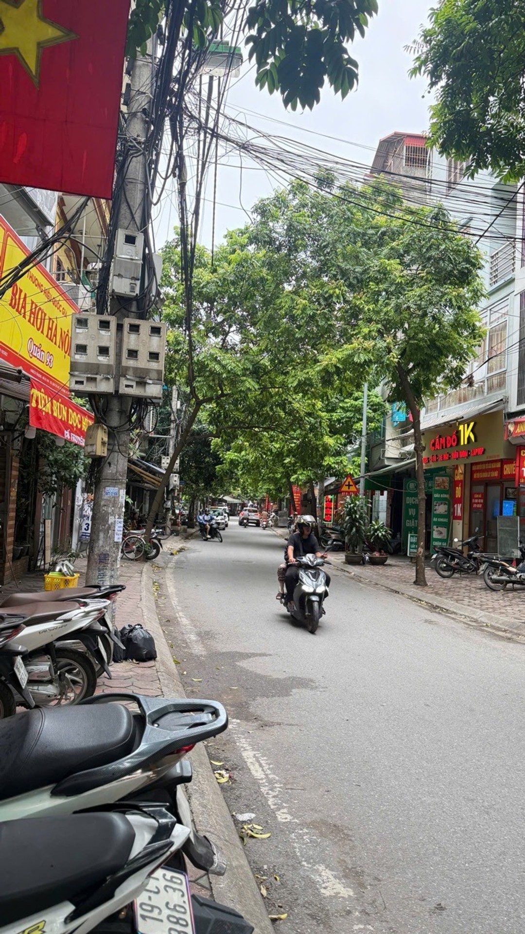 Bán nhà Minh Khai - diện tích 68m2 4 tầng - mặt tiền 8,3m - giá 25,8 tỷ