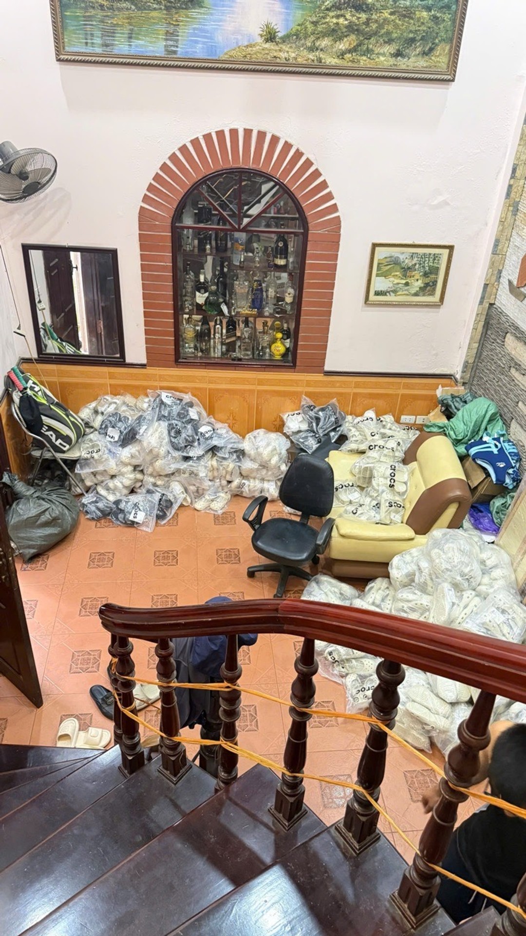 Bán nhà Minh Khai - diện tích 68m2 4 tầng - mặt tiền 8,3m - giá 25,8 tỷ