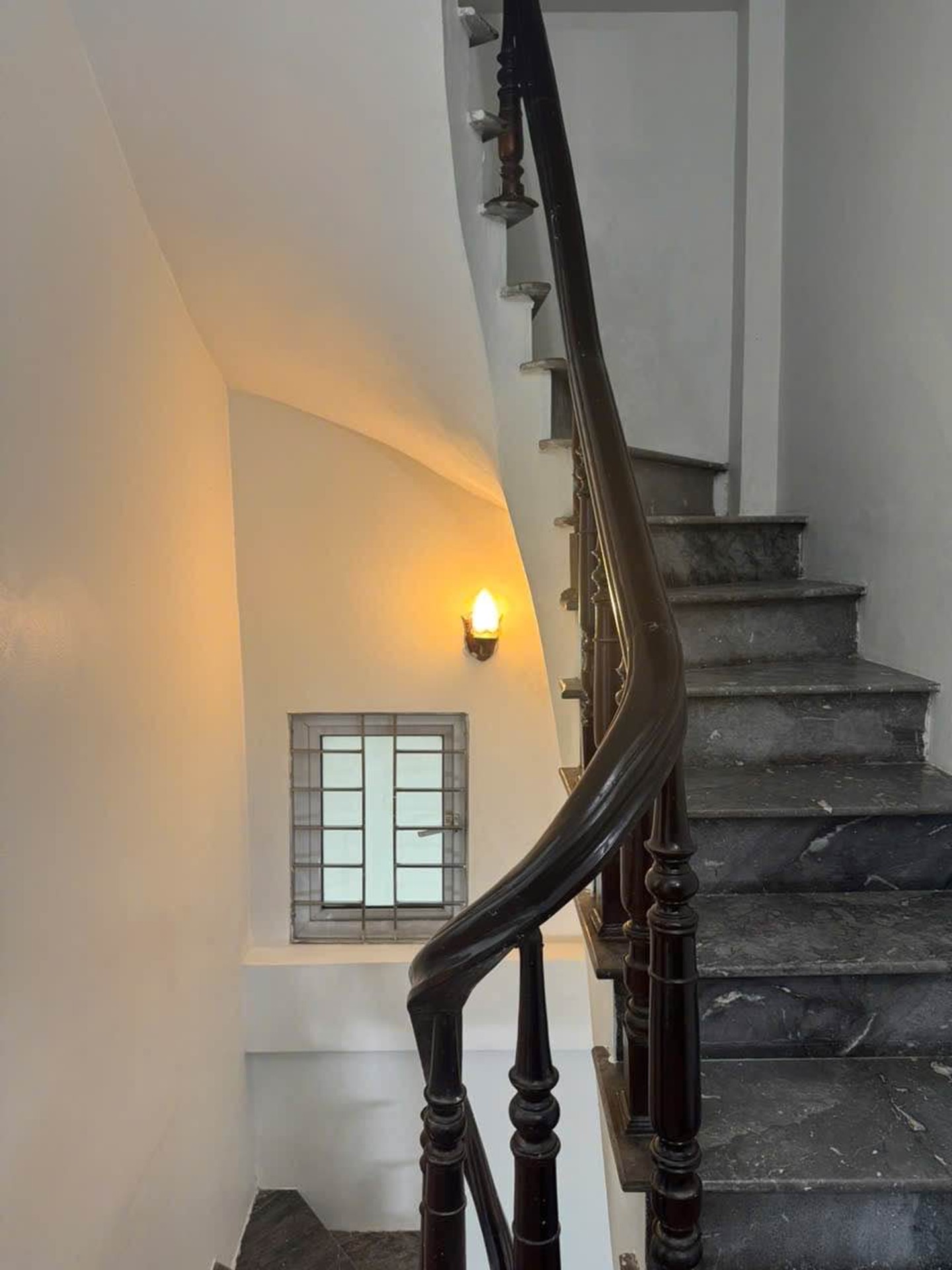 Bán nhà Vĩnh Hưng - diện tích 26m2 4 tầng - Ô tô đỗ cửa - giá 6,6 tỷ