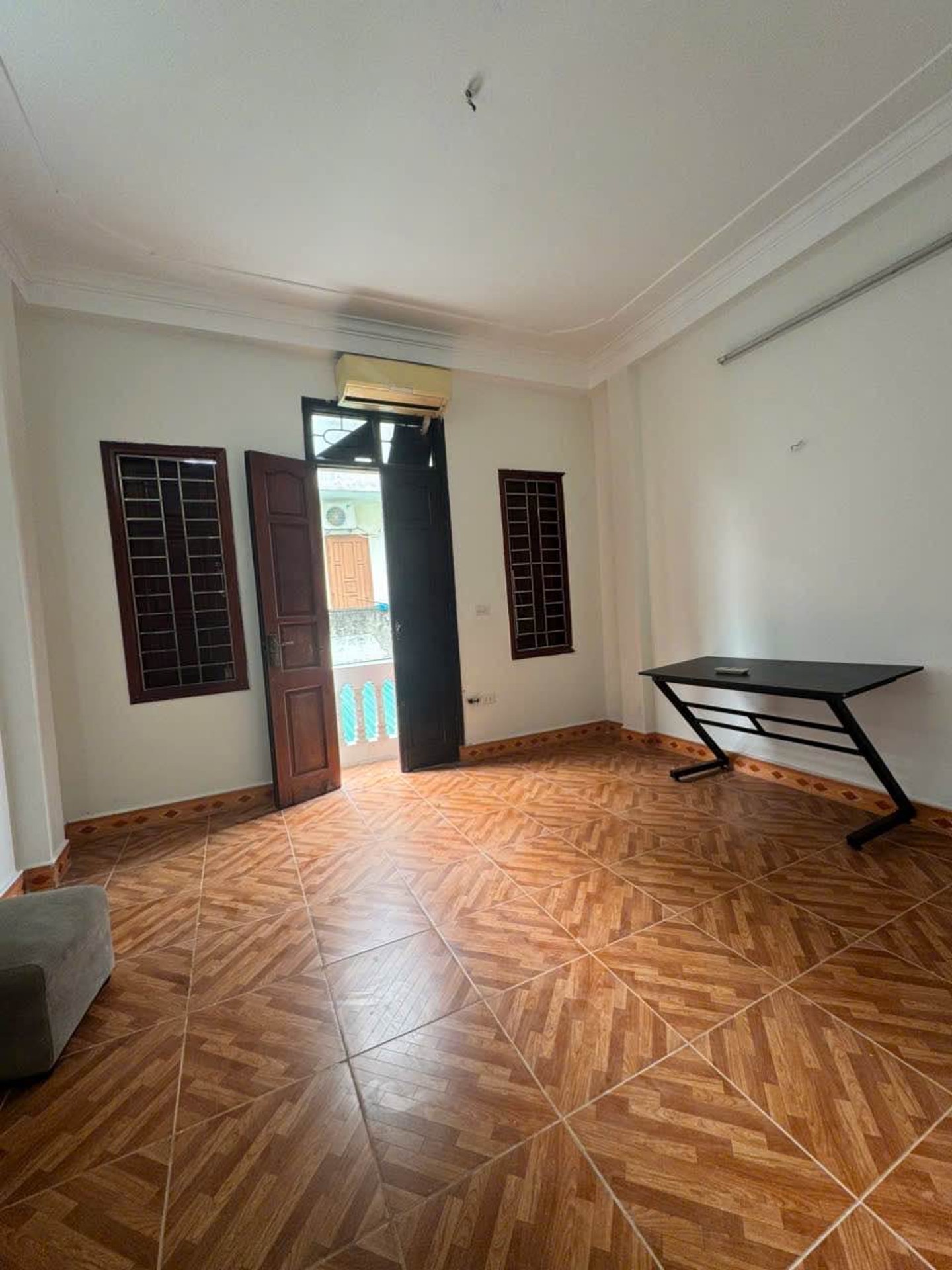 Bán nhà Vĩnh Hưng - diện tích 26m2 4 tầng - Ô tô đỗ cửa - giá 6,6 tỷ