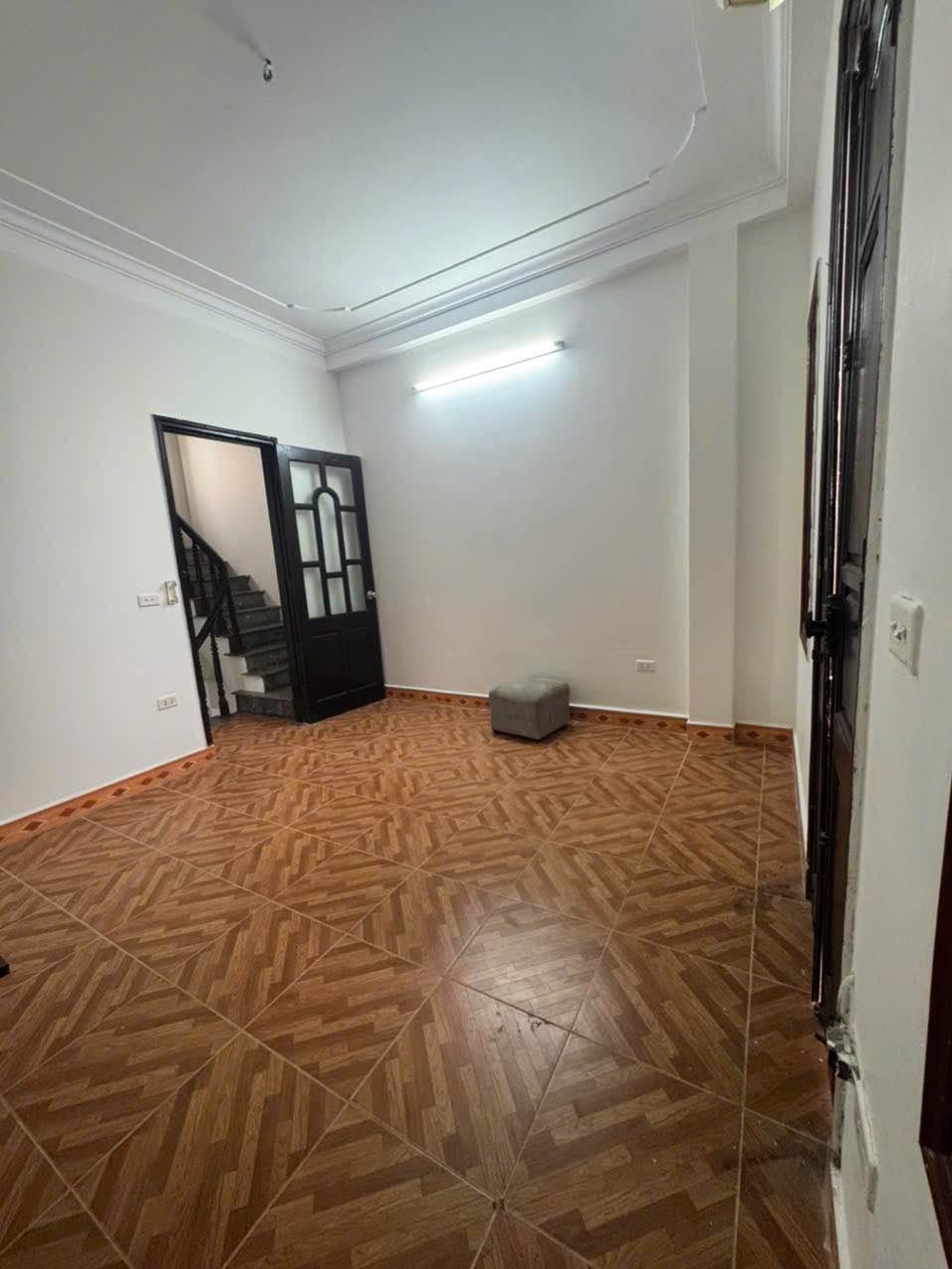 Bán nhà Vĩnh Hưng - diện tích 26m2 4 tầng - Ô tô đỗ cửa - giá 6,6 tỷ