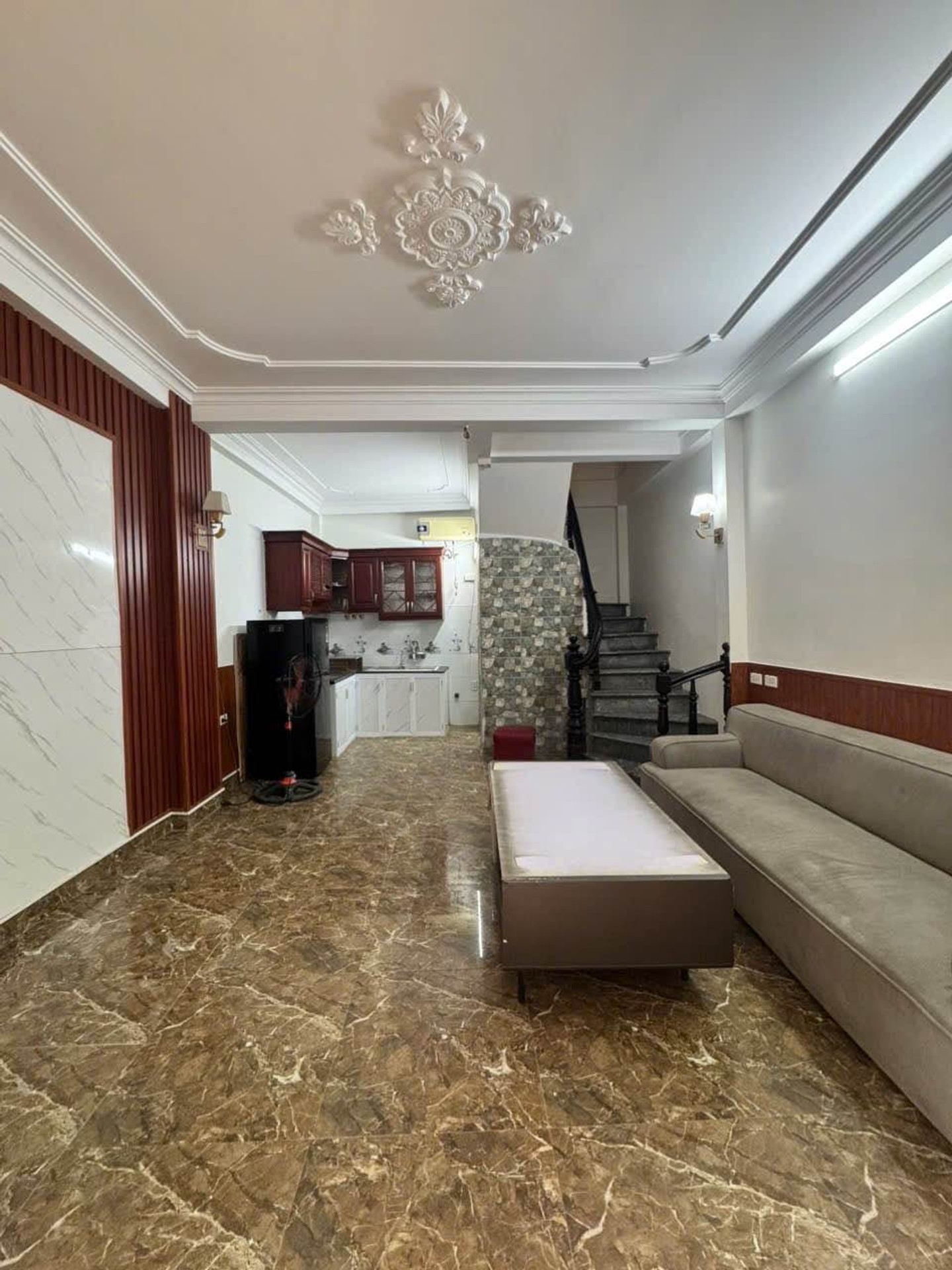 Bán nhà Vĩnh Hưng - diện tích 26m2 4 tầng - Ô tô đỗ cửa - giá 6,6 tỷ